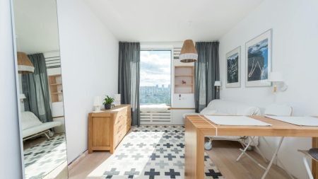 Ventana de aluminio pequeña: ¿Qué sistema elegir para espacios reducidos?